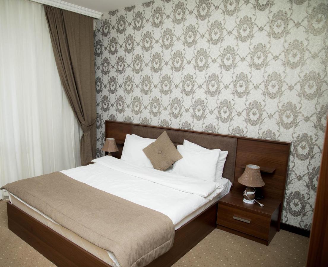 Guest Hotel Bakoe Buitenkant foto