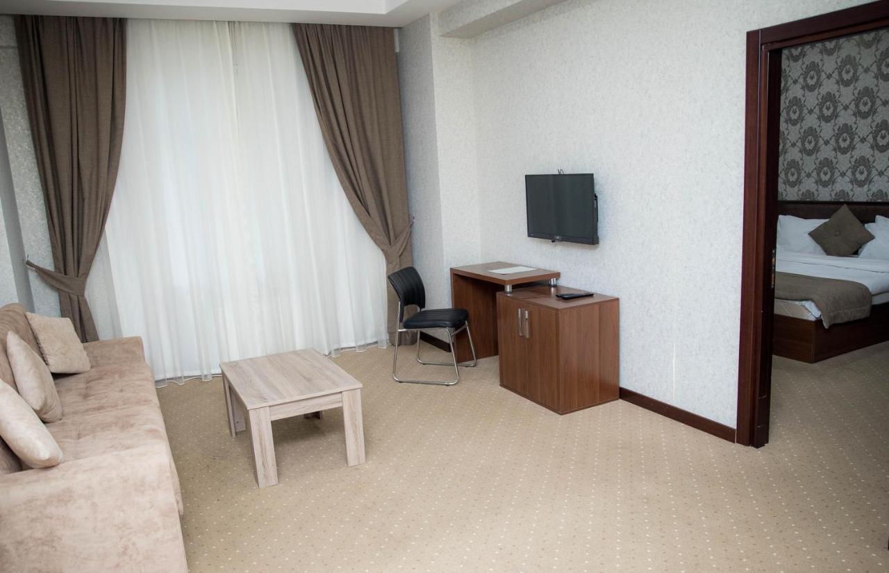 Guest Hotel Bakoe Buitenkant foto